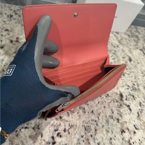 Balenciaga Pink lambskin leather Wallet with COA - Picture 5 of 11